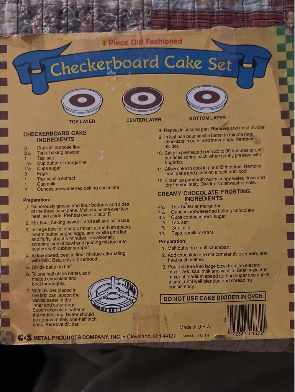 Vintage 4 Piece Old Fashioned Checkerboard Cake Set with Divider and 3 Pans
